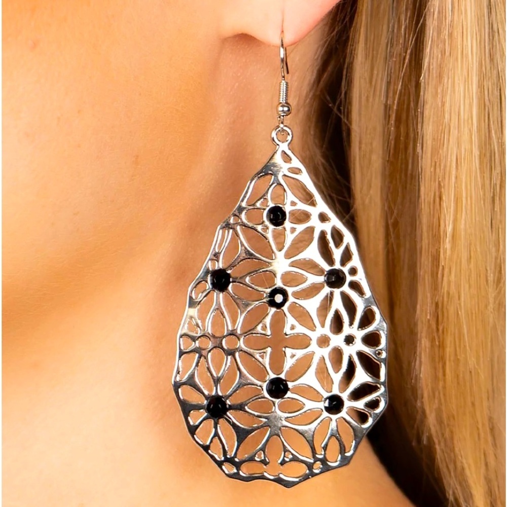 Delightfully Daisy - Black Earrings